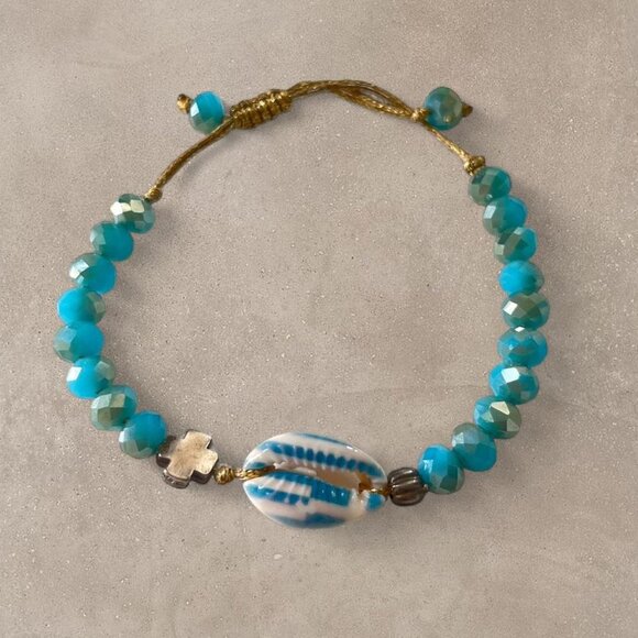 Blue And White Sea Shell Bracelet from Greektown - Picture 1 of 3